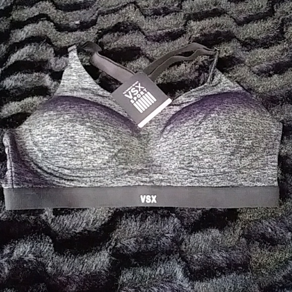 New Victoria's Secret sports bra. - Picture 1 of 2